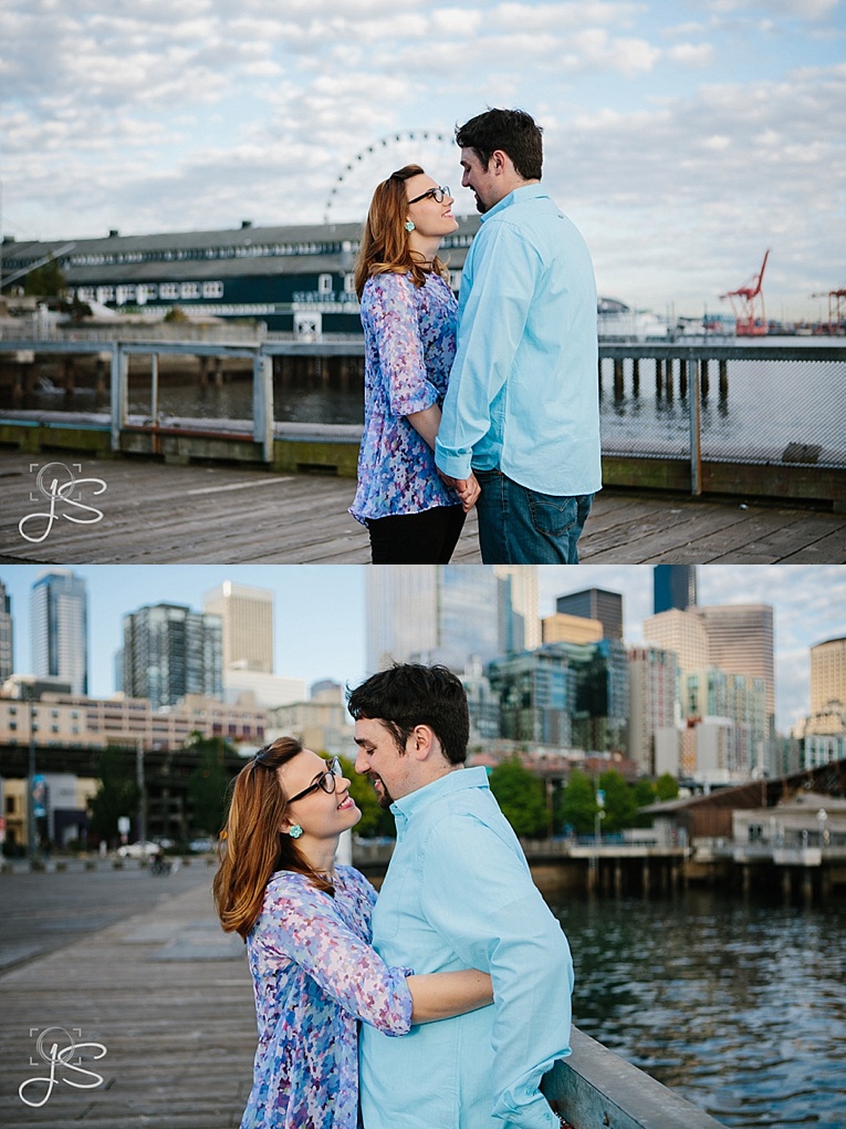 engagement photos in Seattle's Pioneer Square and Seattle's waterfront engagement photos by Jenny Storment Photography