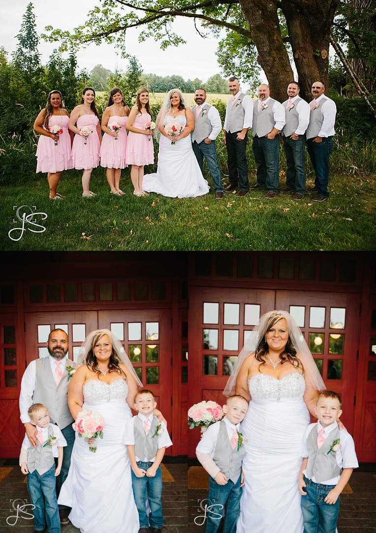 summer wedding at Red Barn Studios in Chehalis Washington wedding photos by Jenny Storment Photography