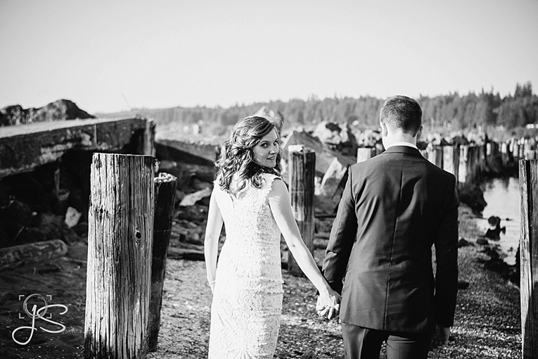 Port Gamble wedding photos by Jenny Storment Photography a Pacific northwest wedding photographer-110