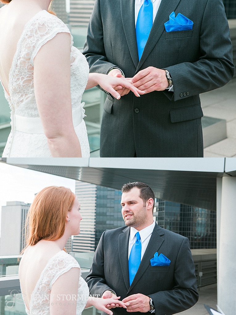 Downtown Seattle destination wedding at the Seattle Municipal Courthouse wedding by Jenny Storment Photography a Seattle Wedding Photographer-44