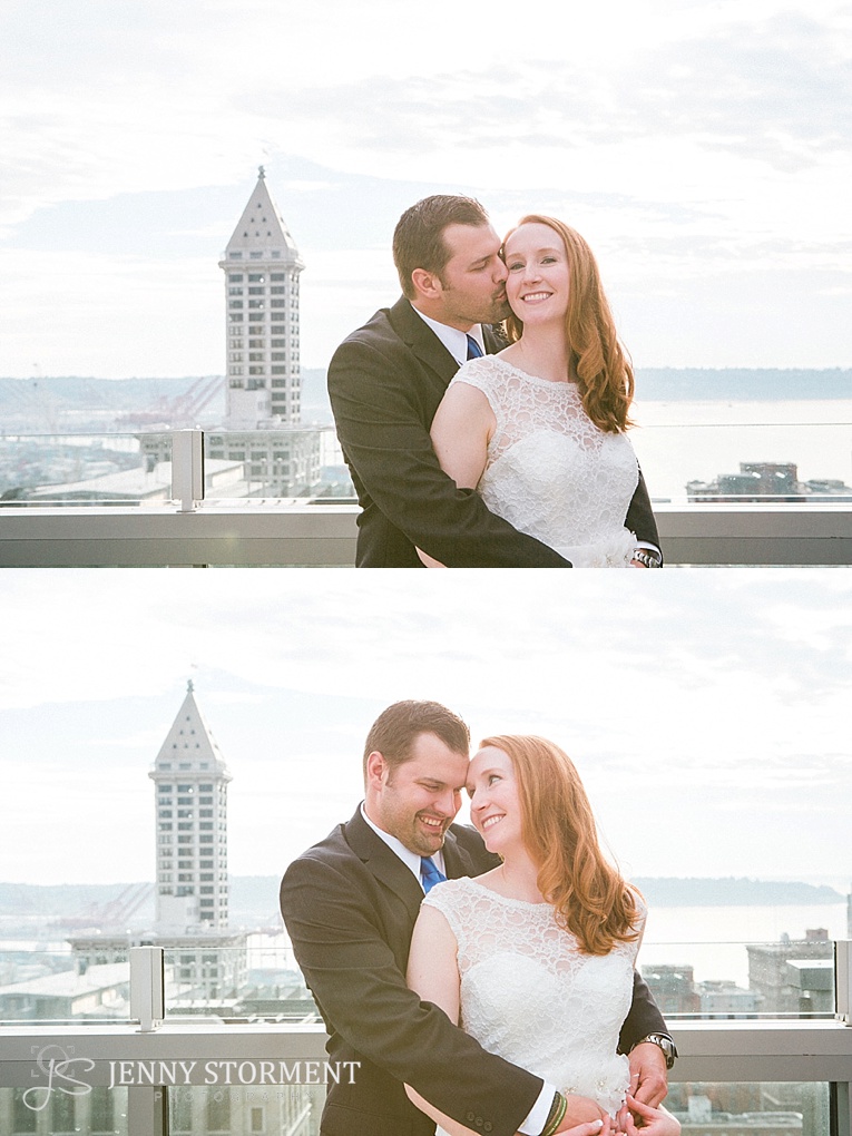 Rooftop wedding photos in Seattle, Downtown Seattle destination wedding at the Seattle Municipal Courthouse wedding by Jenny Storment Photography a Seattle Wedding Photographer