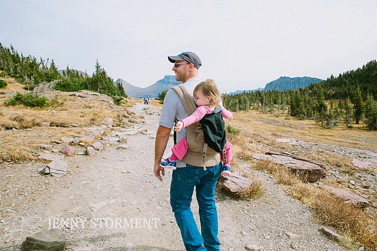 our family vacation to Glacier National Park in the fall photos by Jenny Storment Photography-32