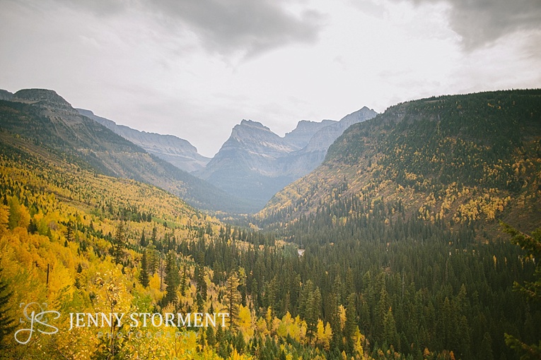 our family vacation to Glacier National Park in the fall photos by Jenny Storment Photography-41