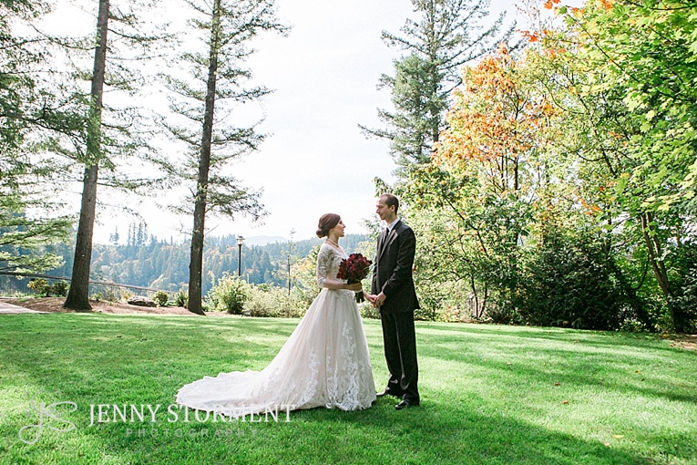 A seattle courthouse wedding photos by Jenny Storment Photography-9