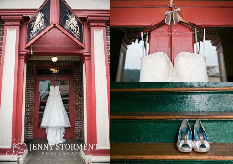 The Aerie Ballroom in Centraila WA wedding photos by Jenny Storment Photography-1