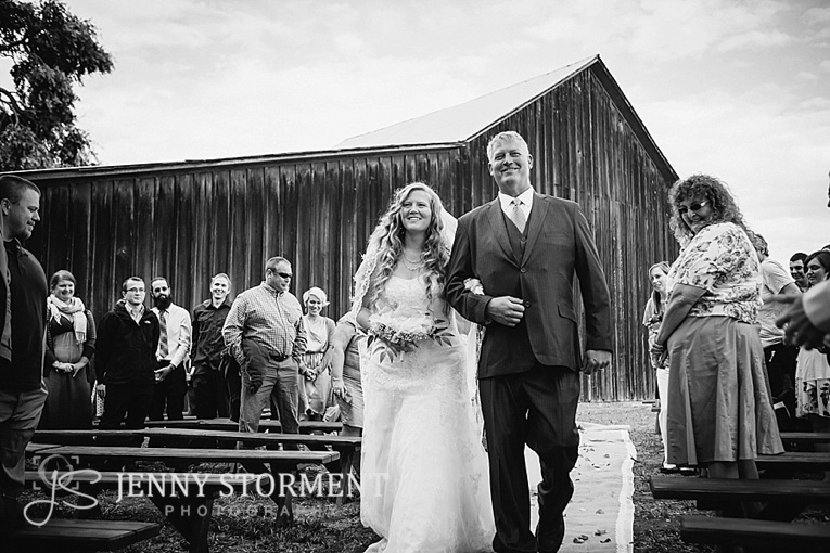 Eberle Barn wedding photos by Jenny Storment Photography-35