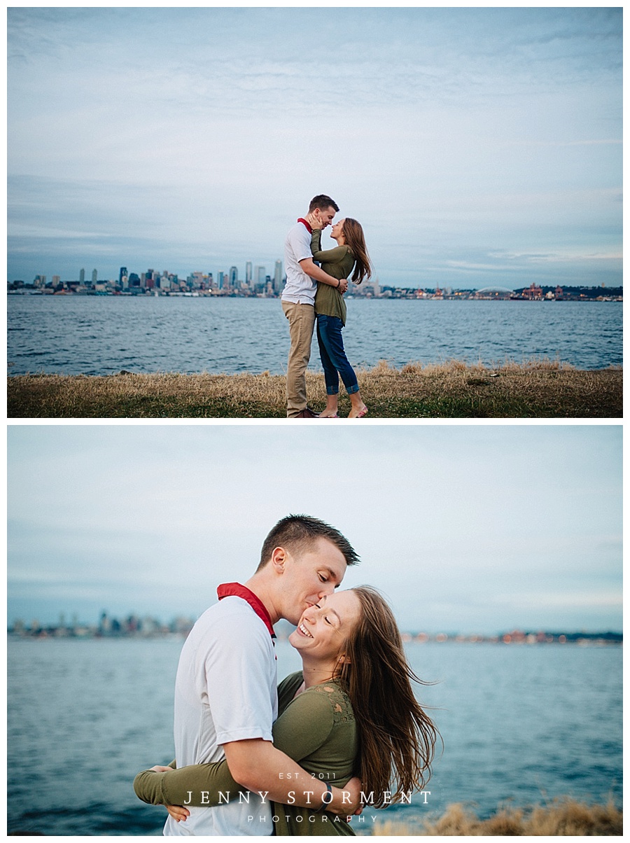 Alki Beach engagement session by Jenny Storment Photography-34