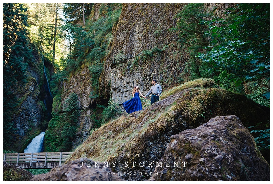 Wahclella Falls elopement photos by Jenny Storment Photography-1