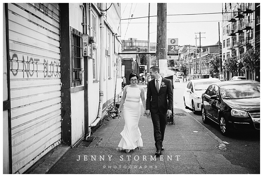seattle-wedding-photographer-wedding-at-10-degrees-in-downtown-seattle-24